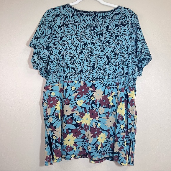 JH collectibles woman size 3X beautiful short sleeve blouse EUC - Picture 2 of 3